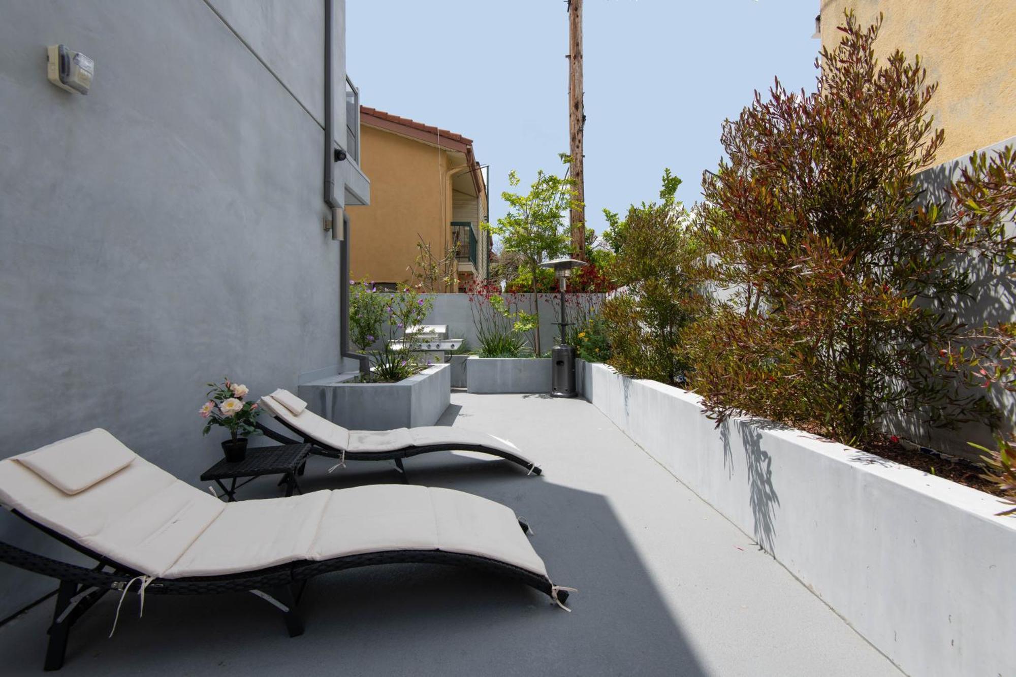 Regency Modern Apartments Glendale Exterior photo